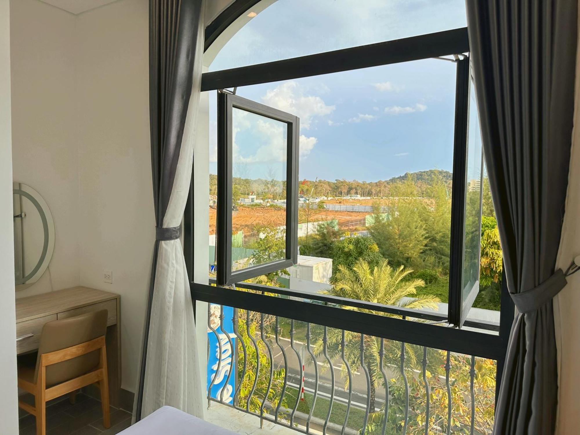 The Sol House Hotel Фу Куок Екстериор снимка